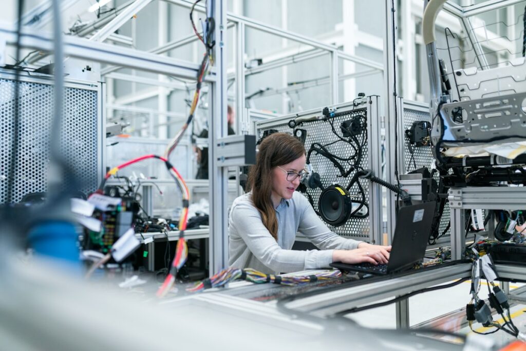 Ctrl Robot: Why Factory Control Systems Are the Brains Behind Modern Automation Industrial camera inspecting products on a manufacturing line